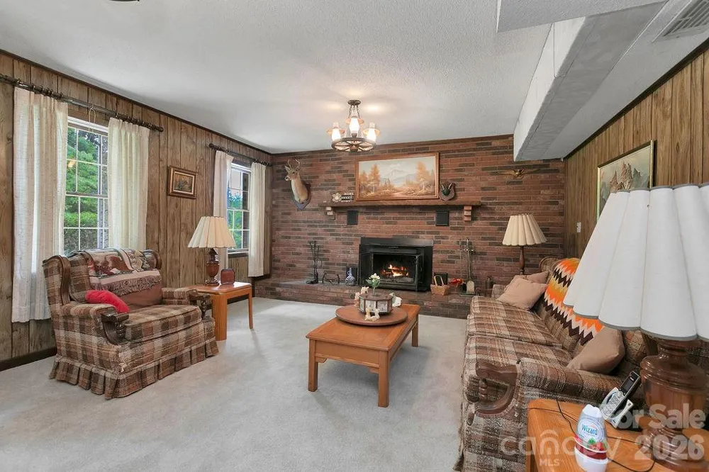 106 Flora Lina Drive Brevard, NC 28712