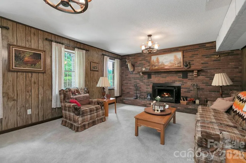 106 Flora Lina Drive Brevard, NC 28712