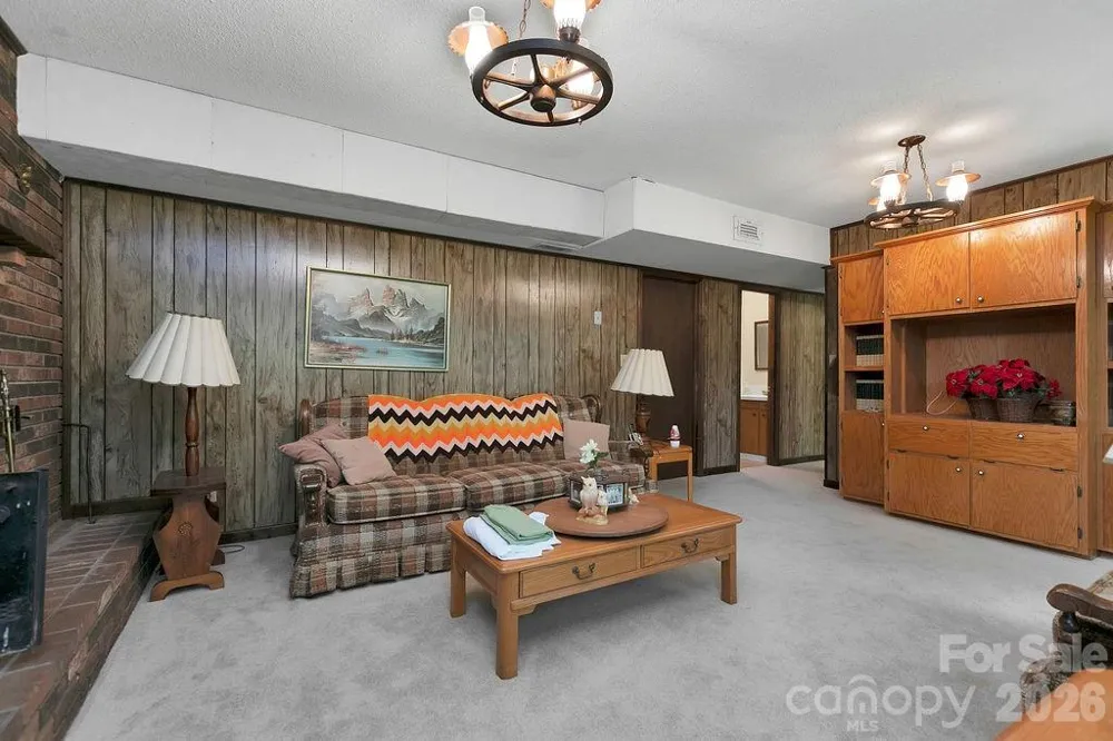 106 Flora Lina Drive Brevard, NC 28712