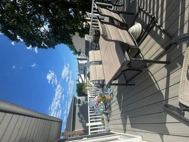 121 W Lake Drive Lindenhurst, NY 11757