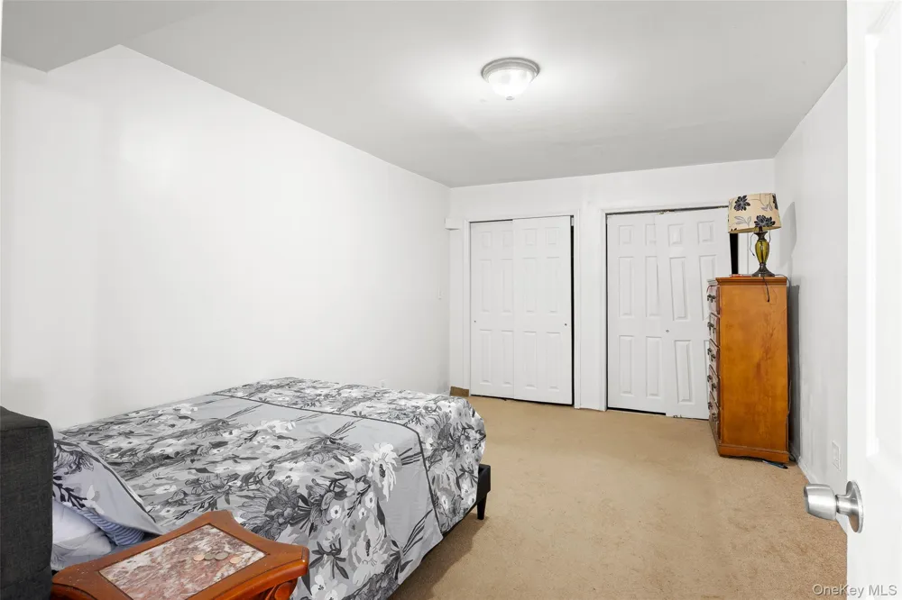 106 Chanel Drive E Shirley, NY 11967
