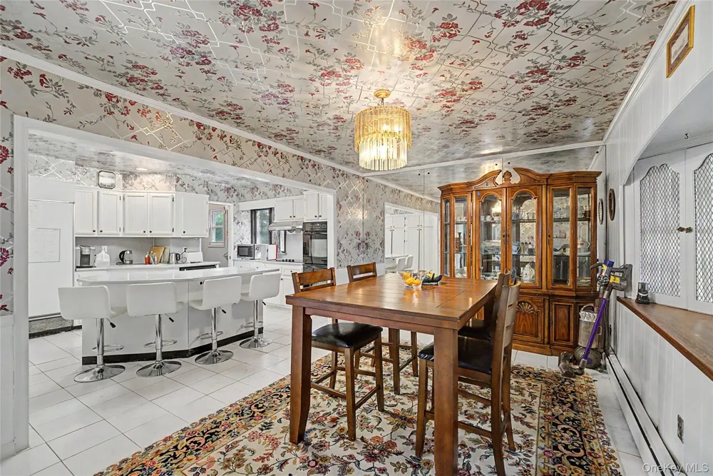 159 South Drive Manhasset Hills, NY 11040