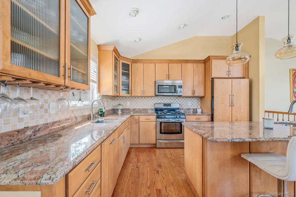 540 Scudder Avenue Copiague, NY 11726