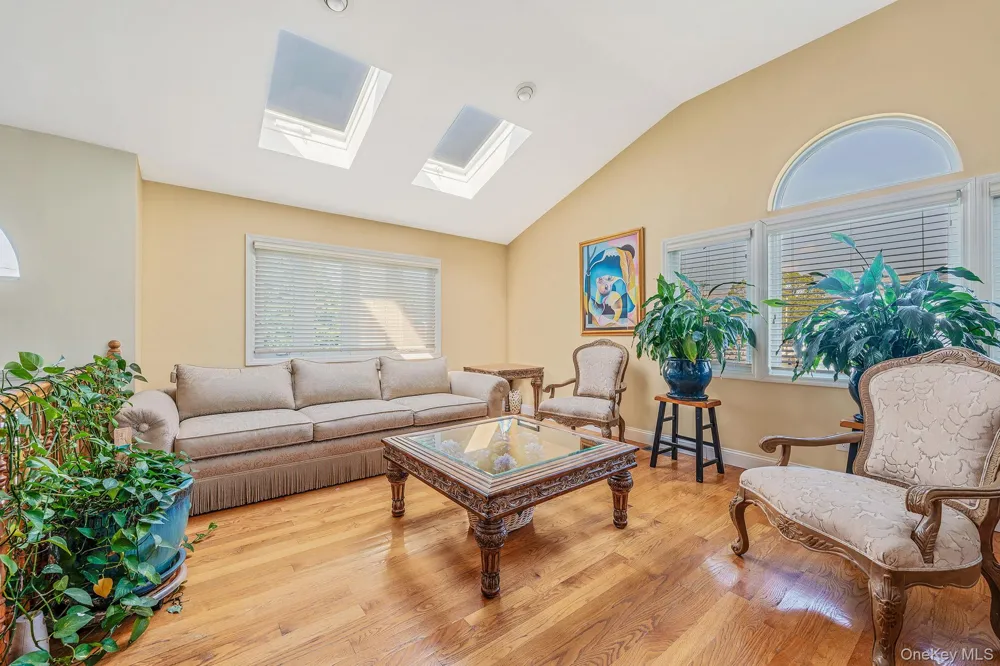 540 Scudder Avenue Copiague, NY 11726