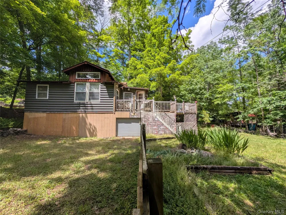 55 E Reindeer Trail Smallwood, NY 12720