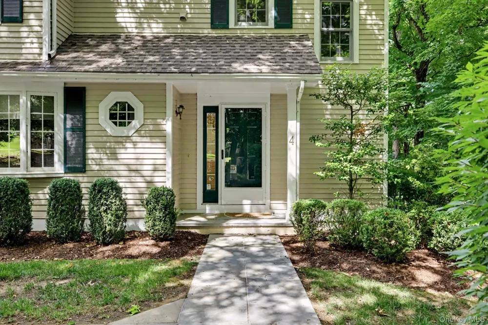 4 Annes Wood Lane Mount Kisco, NY 10549