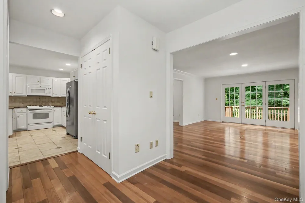 4 Annes Wood Lane Mount Kisco, NY 10549