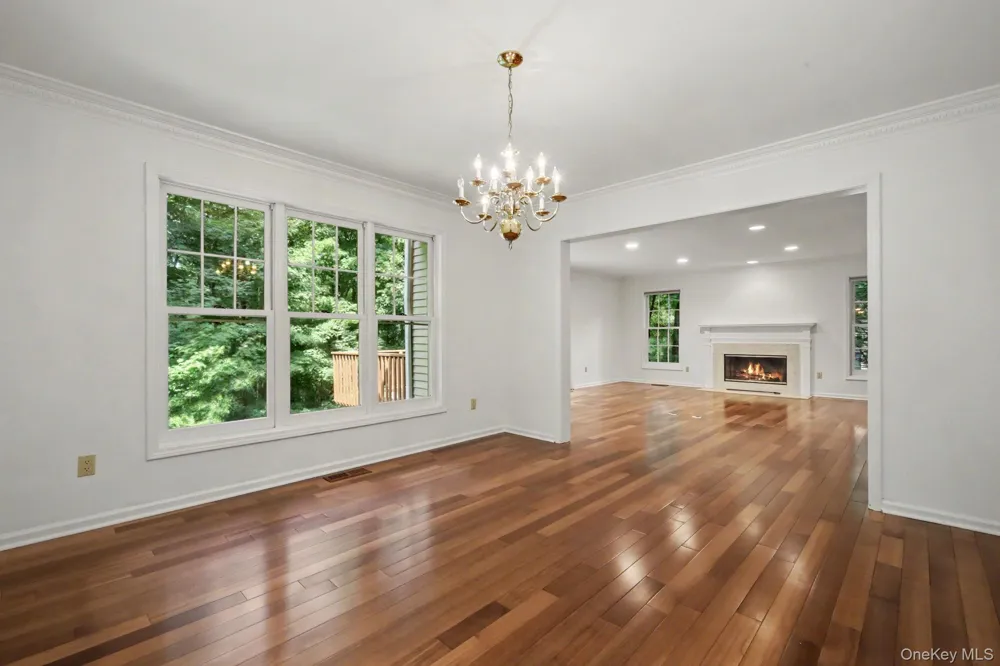 4 Annes Wood Lane Mount Kisco, NY 10549