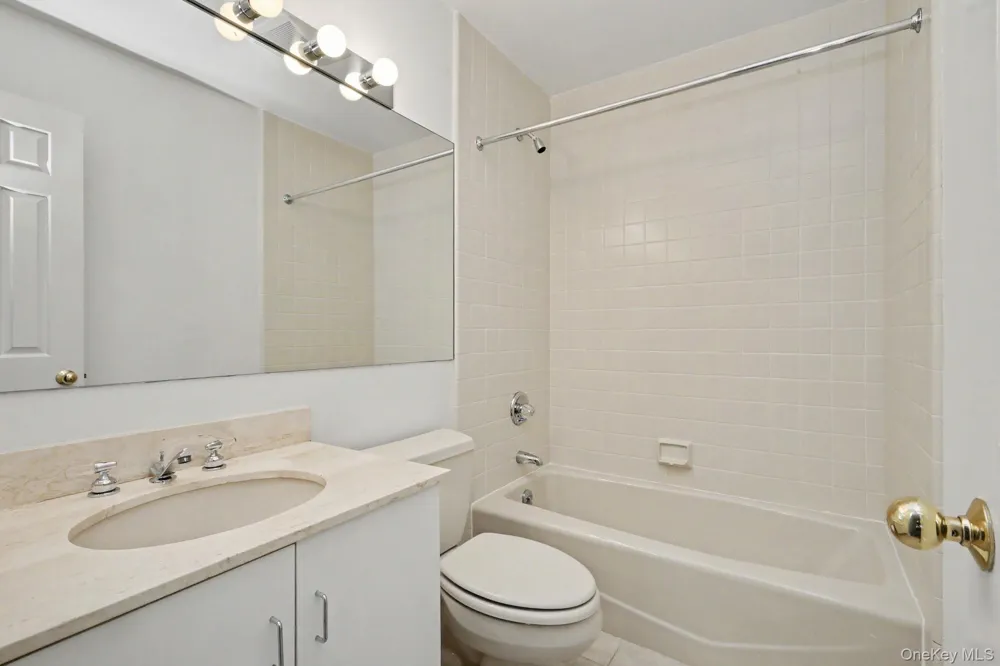 4 Annes Wood Lane Mount Kisco, NY 10549