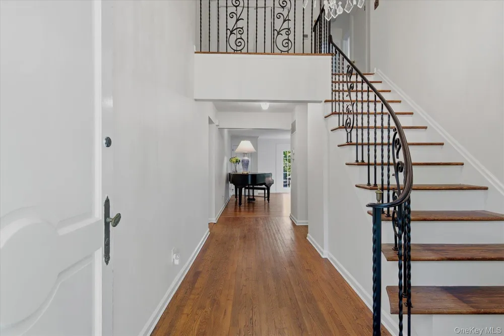 44 Georgica Close Road East Hampton, NY 11937