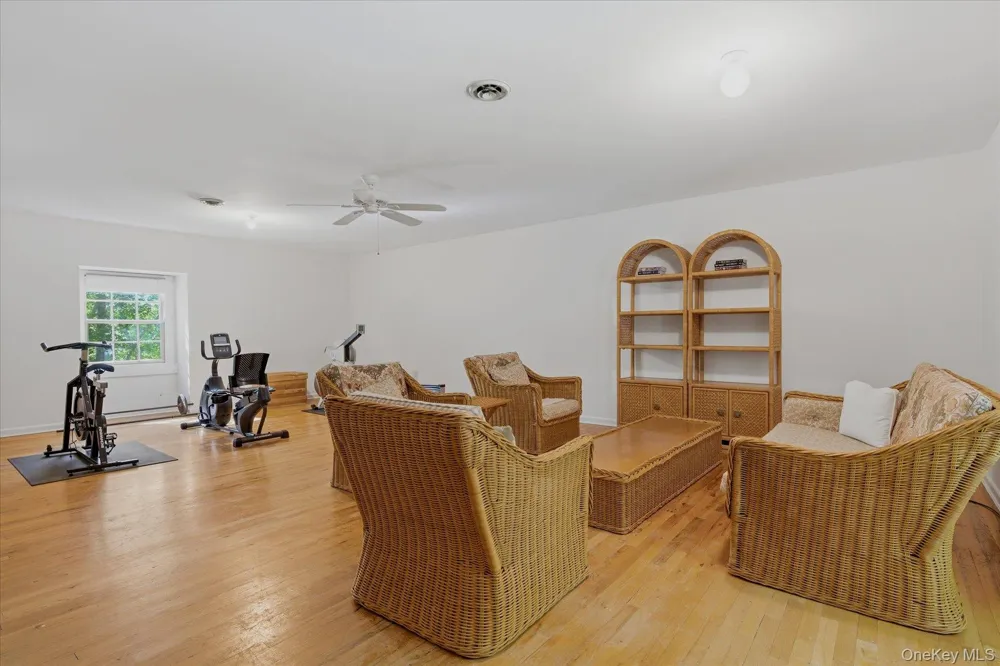 44 Georgica Close Road East Hampton, NY 11937