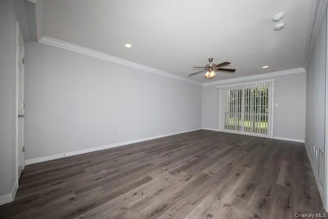 215 Tudor Lane #215 Middle Island, NY 11953
