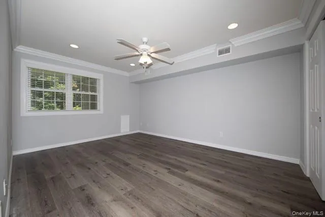215 Tudor Lane #215 Middle Island, NY 11953