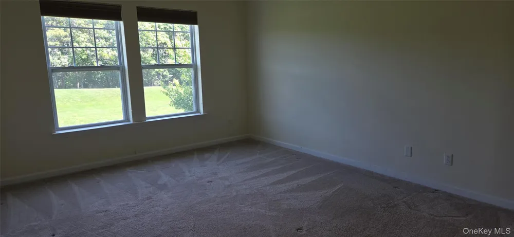 22 Cricket Court Shirley, NY 11967