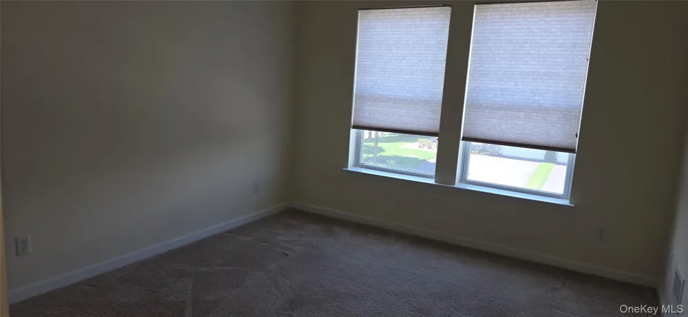 22 Cricket Court Shirley, NY 11967