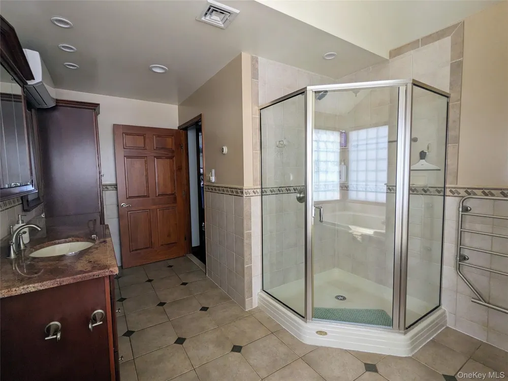 4030 W Shore Drive Kauneonga Lake, NY 12749