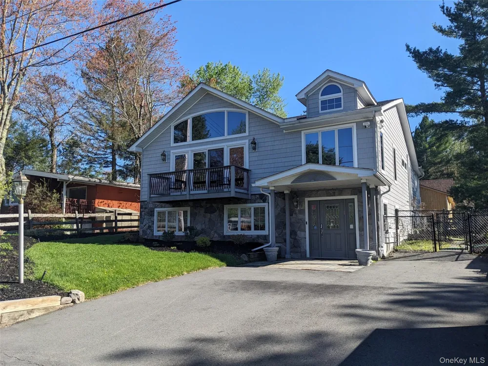 4030 W Shore Drive Kauneonga Lake, NY 12749