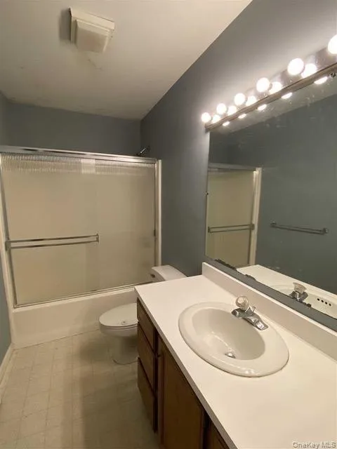 272 Van Wyck Lake Road Fishkill, NY 12524