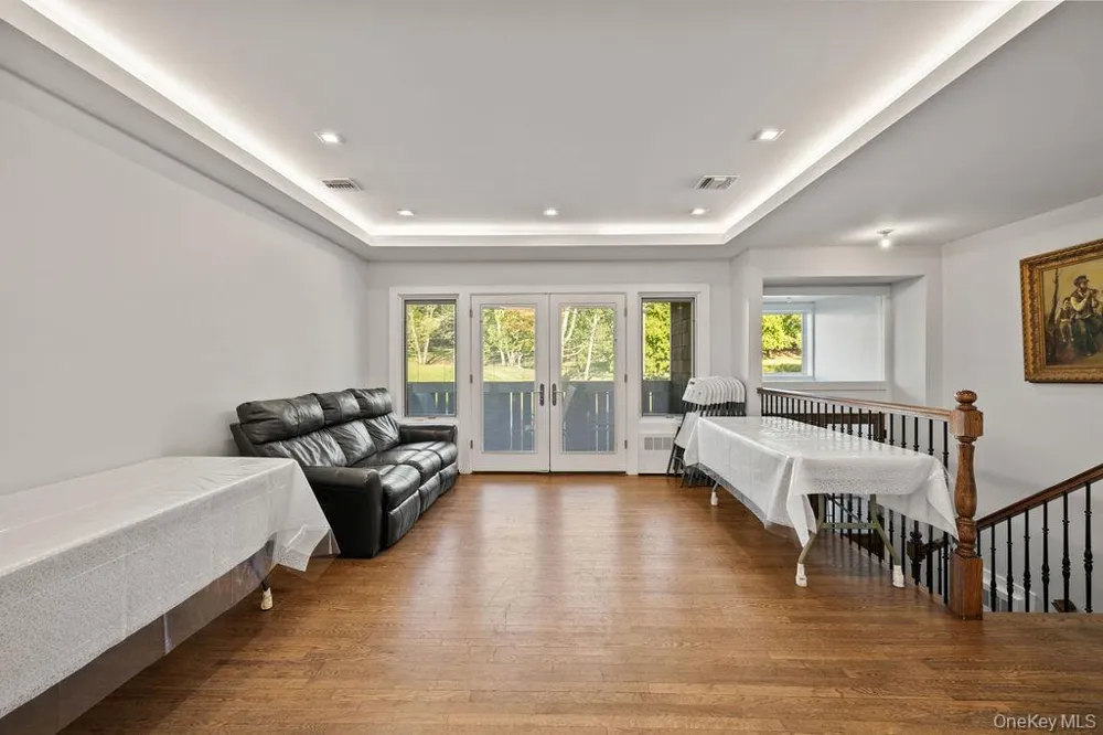 31 Beckett Court Spring Valley, NY 10977