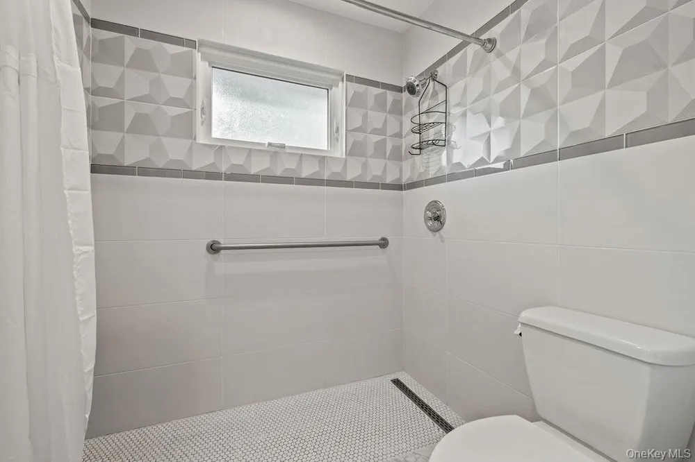 31 Beckett Court Spring Valley, NY 10977
