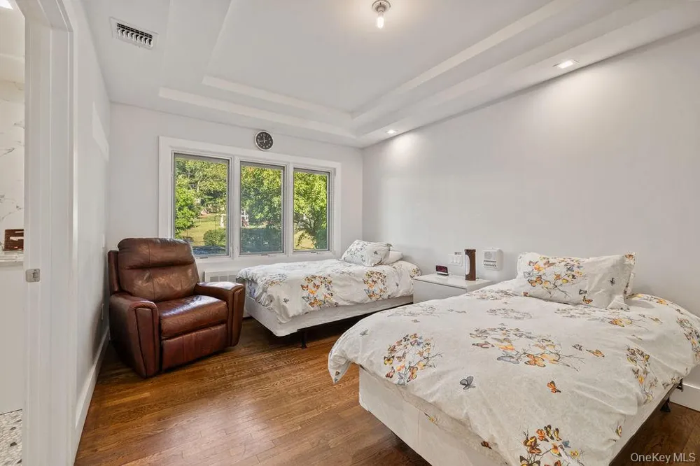 31 Beckett Court Spring Valley, NY 10977