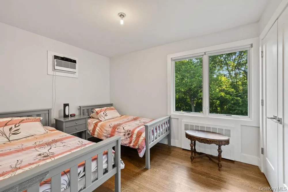 31 Beckett Court Spring Valley, NY 10977