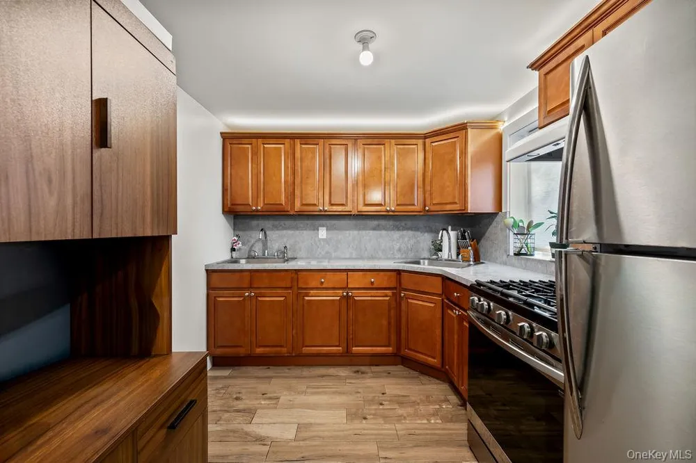 31 Beckett Court Spring Valley, NY 10977