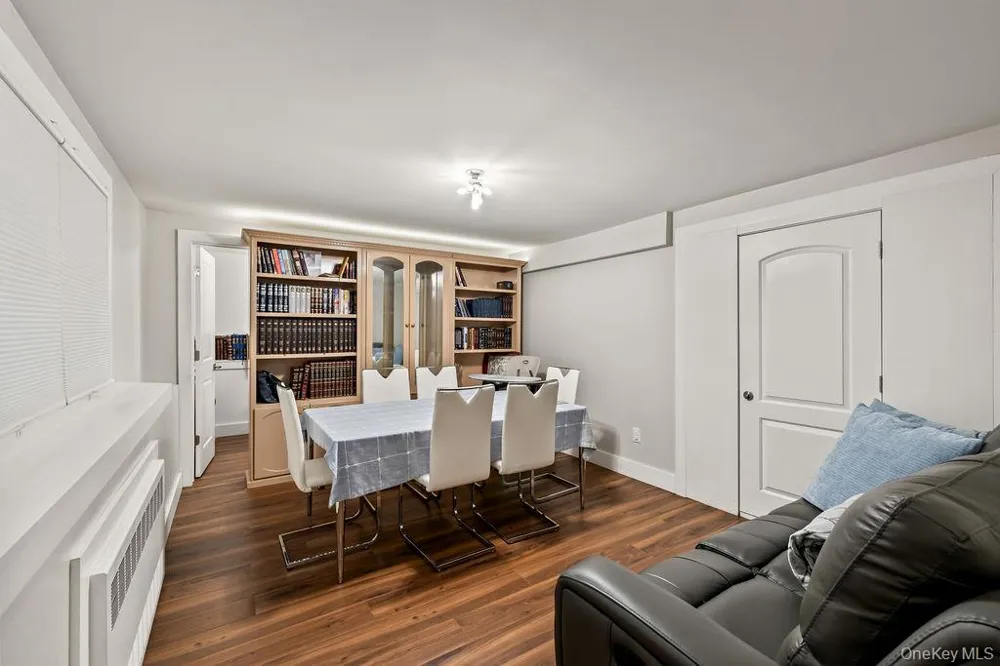 31 Beckett Court Spring Valley, NY 10977