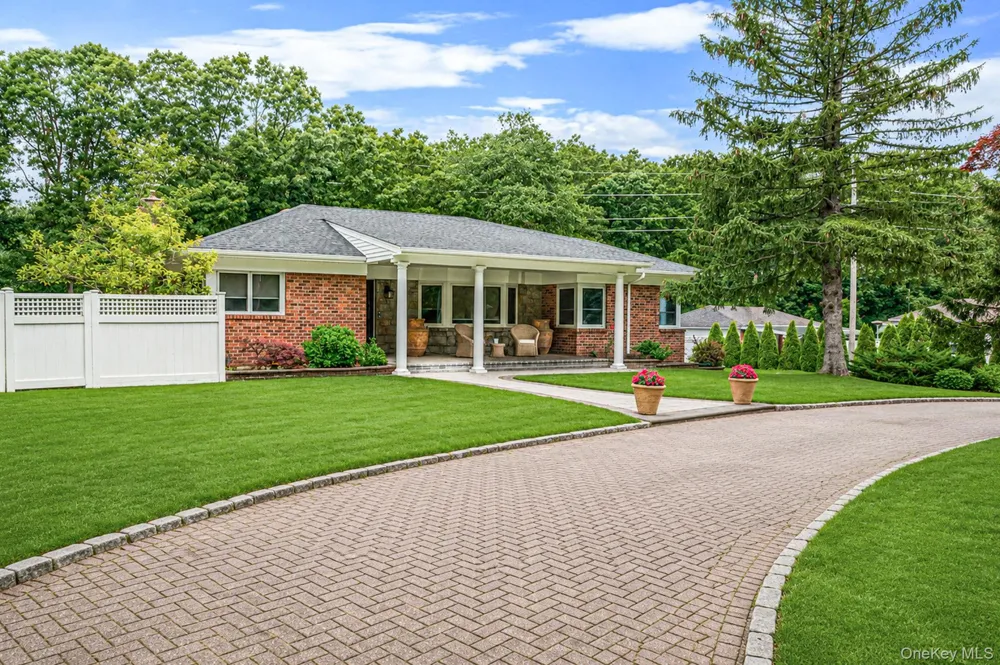199 Dix Hills Road Dix Hills, NY 11746