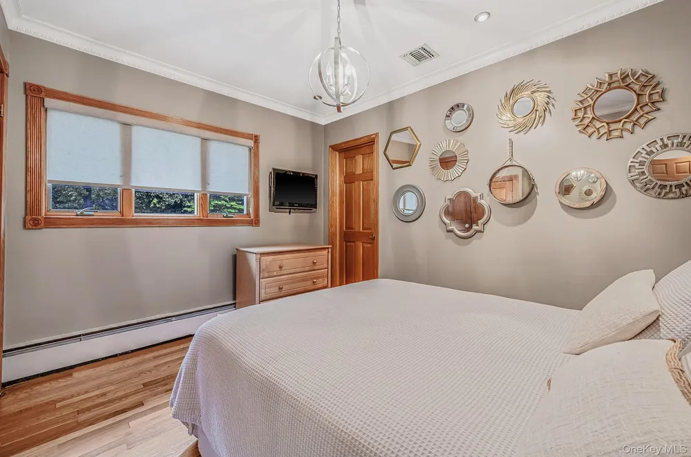 199 Dix Hills Road Dix Hills, NY 11746