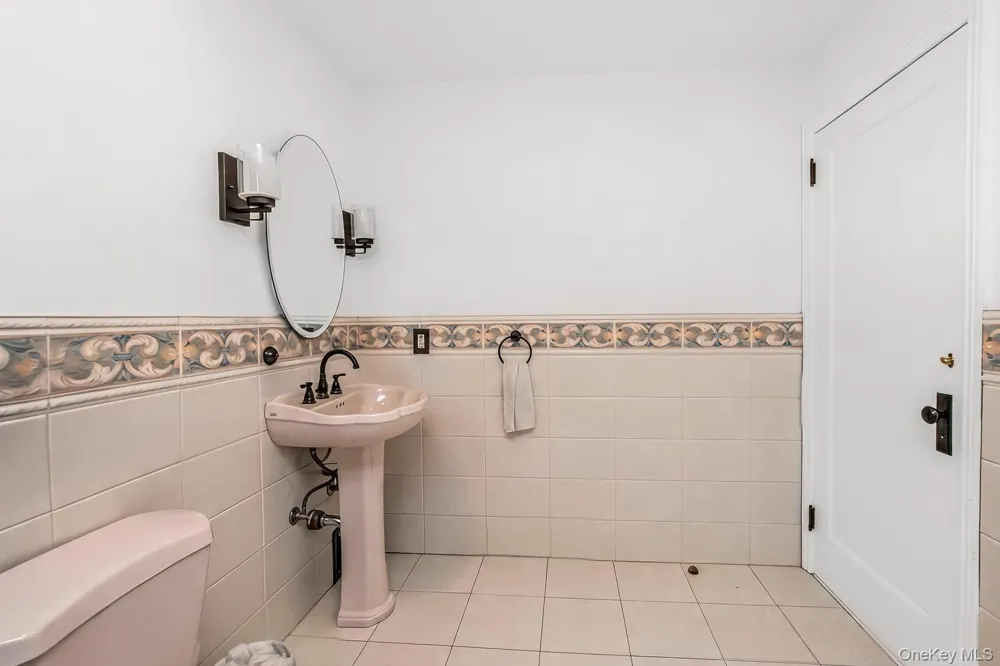 4 Knox Pl. Staten Island, NY 10314