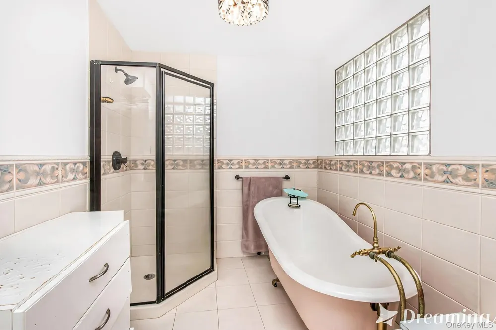 4 Knox Pl. Staten Island, NY 10314