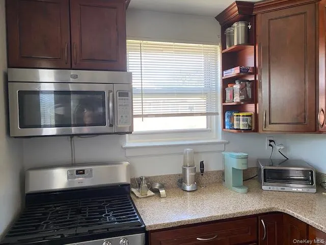 260-11 73rd Avenue #E-2 Glen Oaks, NY 11004