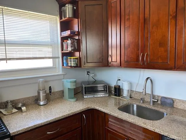 260-11 73rd Avenue #E-2 Glen Oaks, NY 11004