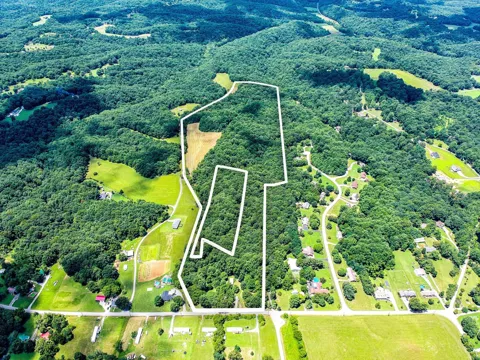 7447 Greer Rd