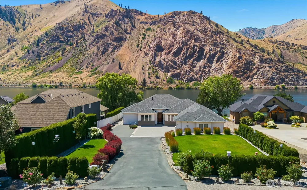 19 Chapman Lane Orondo, WA 98843