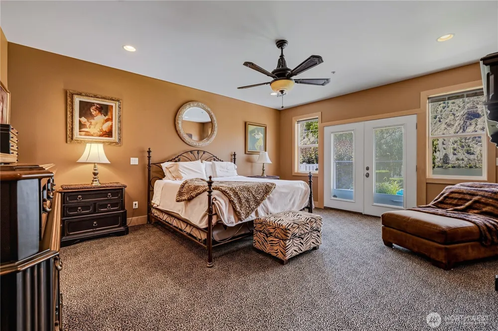 19 Chapman Lane Orondo, WA 98843