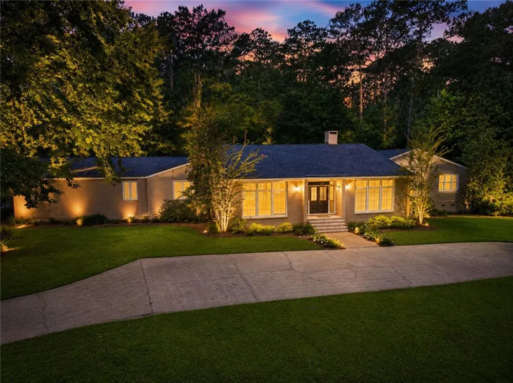 20 Cherokee Road Moultrie, GA 31768
