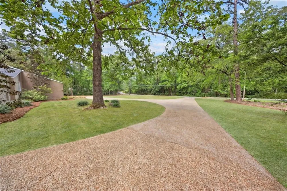 20 Cherokee Road Moultrie, GA 31768