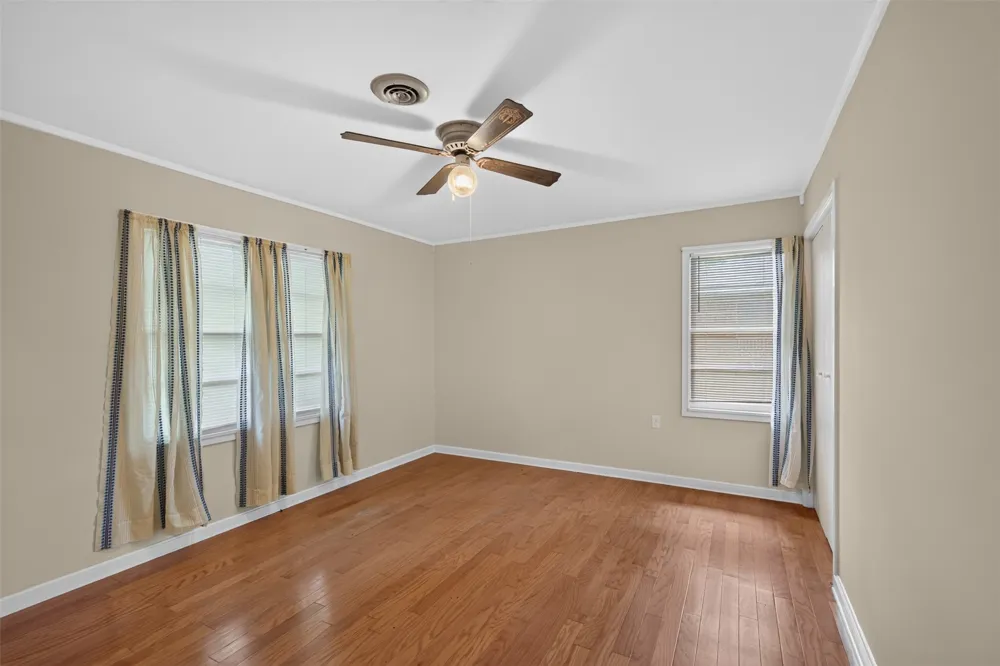 305 8th Street NE Springhill, LA 71075