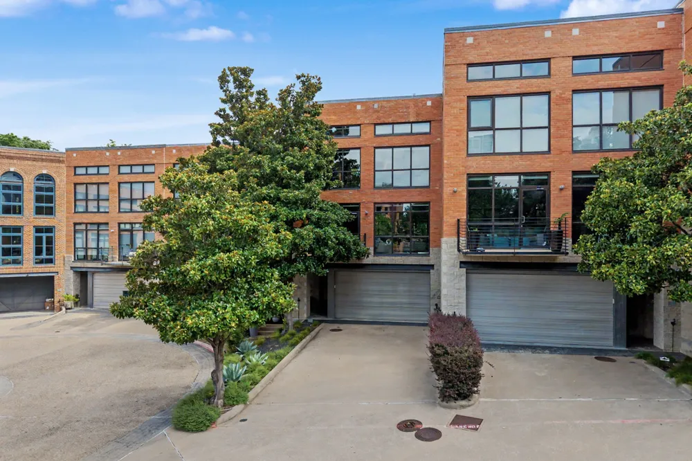 2967 Magnolia Hill Court Dallas, TX 75201