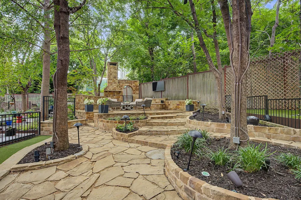 2967 Magnolia Hill Court Dallas, TX 75201