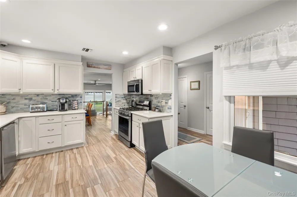 8 Victoria Drive #8 Amityville, NY 11701