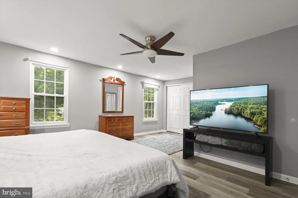 8614 TOWER BRIDGE WAY Lutherville Timonium, MD 21093