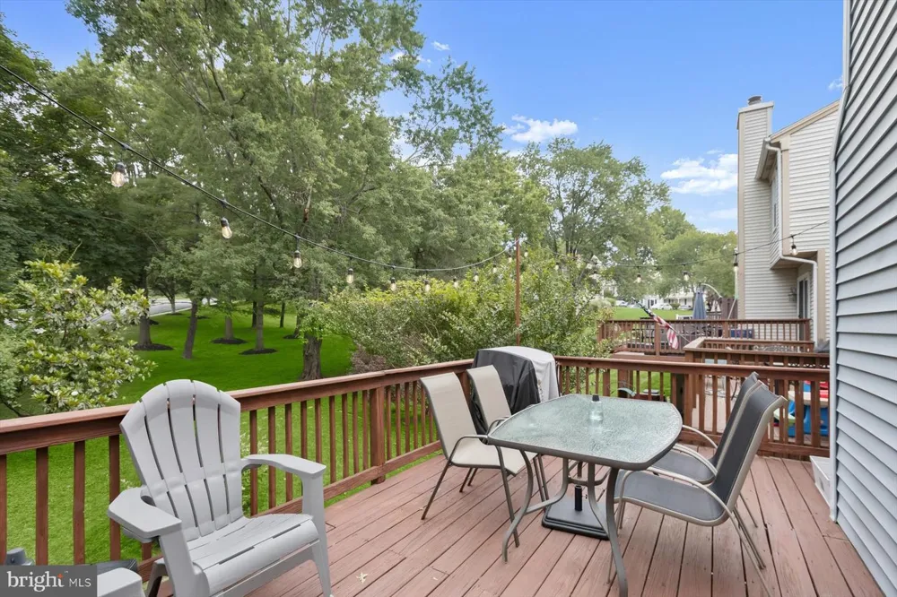 8614 TOWER BRIDGE WAY Lutherville Timonium, MD 21093