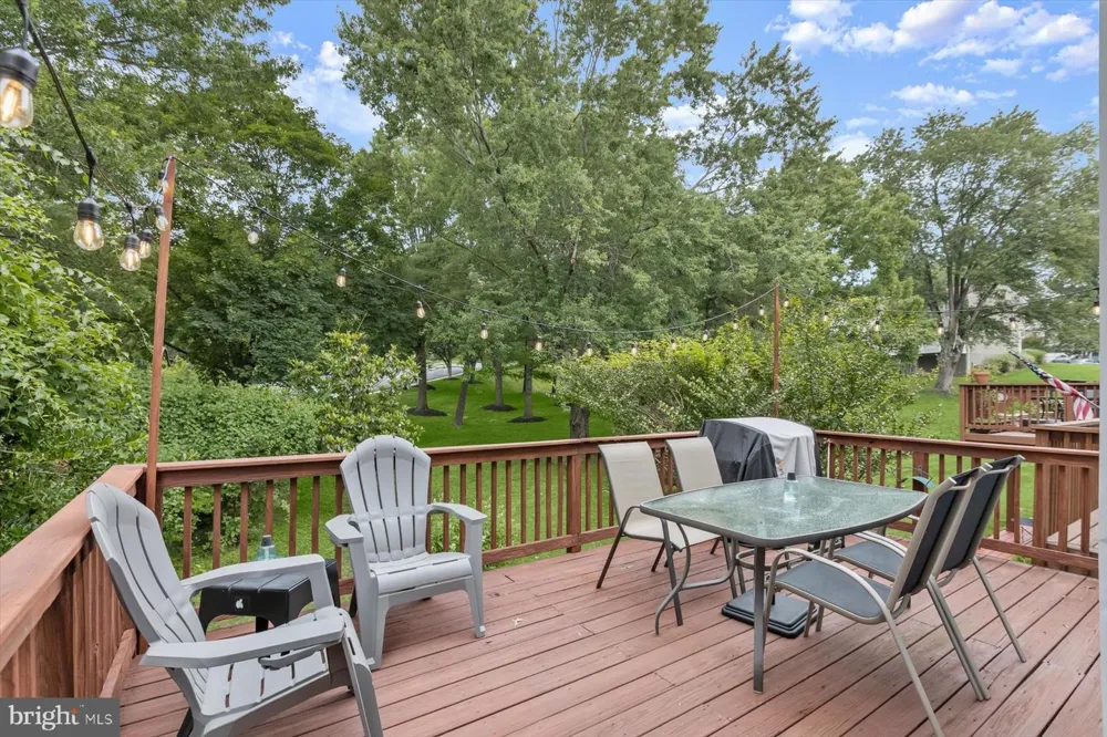 8614 TOWER BRIDGE WAY Lutherville Timonium, MD 21093