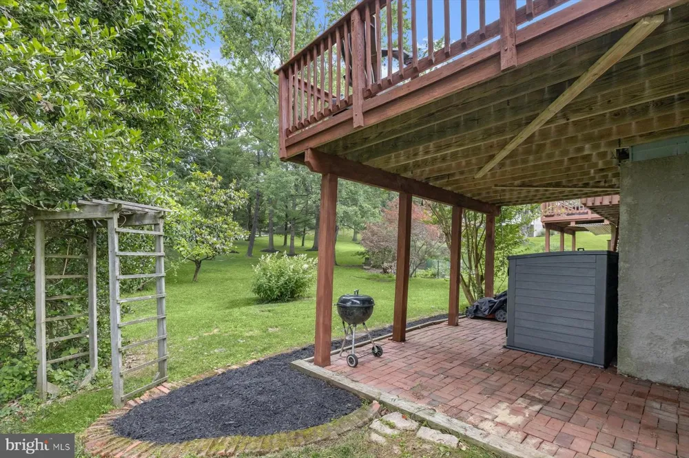 8614 TOWER BRIDGE WAY Lutherville Timonium, MD 21093