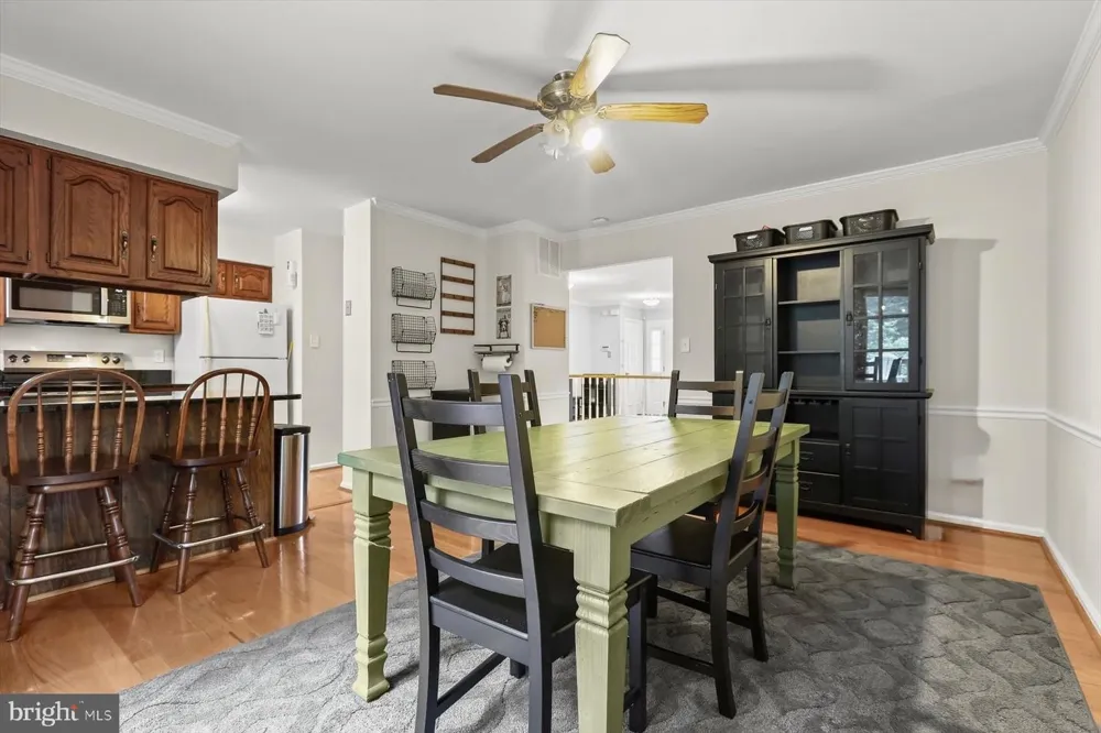 8614 TOWER BRIDGE WAY Lutherville Timonium, MD 21093