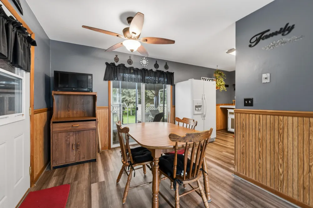 1686 Sherwood Avenue Dorr, MI 49323