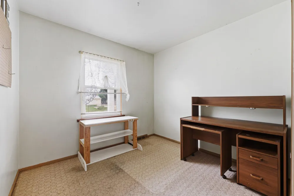 1686 Sherwood Avenue Dorr, MI 49323